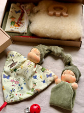Load image into Gallery viewer, Foldable Blanket Gnome Doll Making Kit