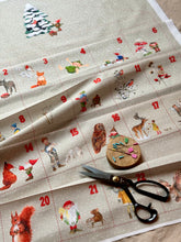 Load image into Gallery viewer, Advent Calendar House Sewing Project - per bolt of 8,40 M = 10 Coupons of 168 CM