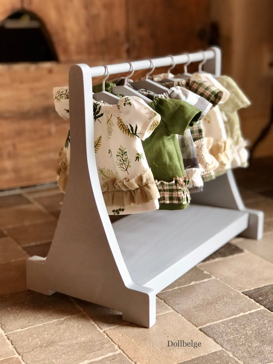 Clothes rack for doll clothes