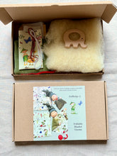 Load image into Gallery viewer, Foldable Blanket Gnome Doll Making Kit
