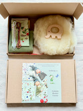 Load image into Gallery viewer, Foldable Blanket Gnome Doll Making Kit
