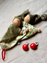 Load image into Gallery viewer, Foldable Blanket Gnome Doll Making Kit
