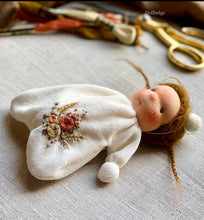 Load image into Gallery viewer, Cuddle doll - 15 cm
