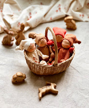 Load image into Gallery viewer, PDF Dollmaking Tutorial with Pattern - Micro Knot Friend
