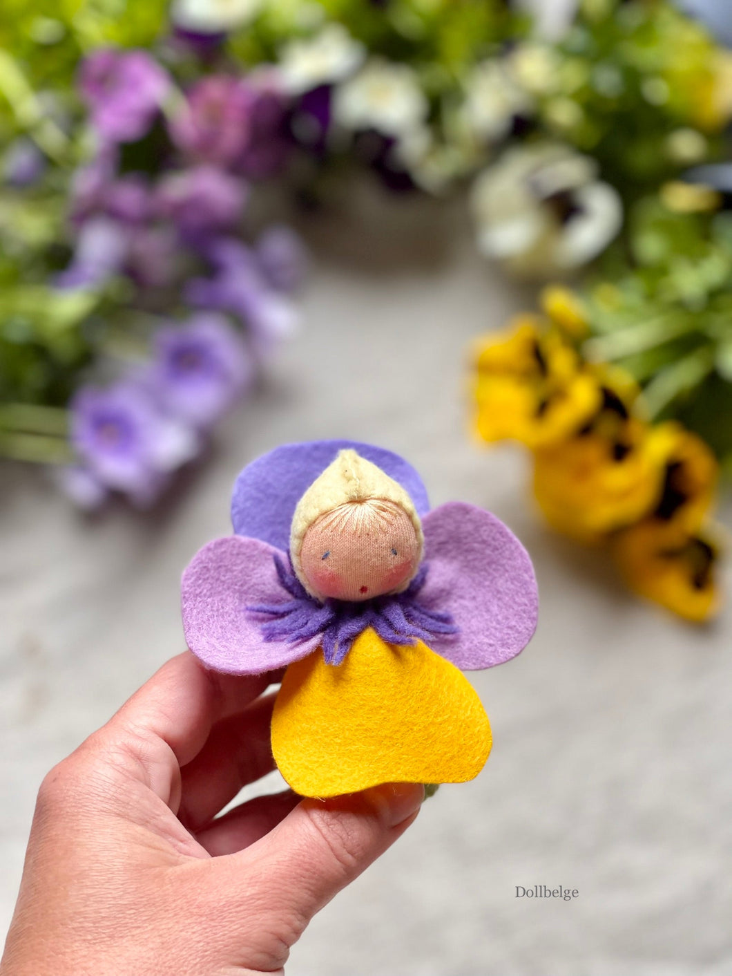 PDF Pattern and Tutorial - Viola Flower Child
