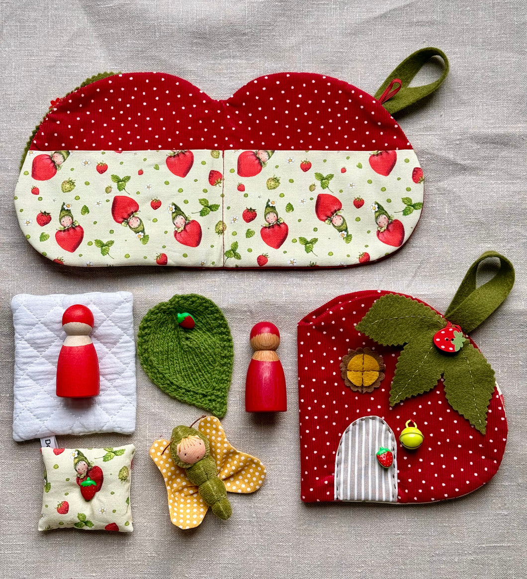 Strawberry House Making Kit