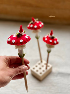 Pencil Toadstool Companion Making Kit