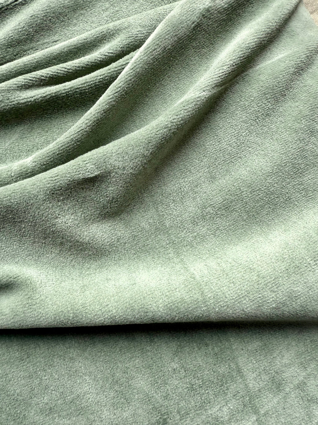 Softest Nicky Velours - Dollbelge Selection - 10 Euro/M