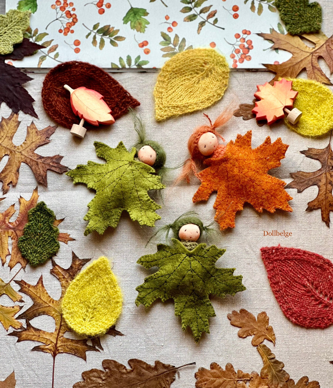 Maple Leaf Child - 7 cm