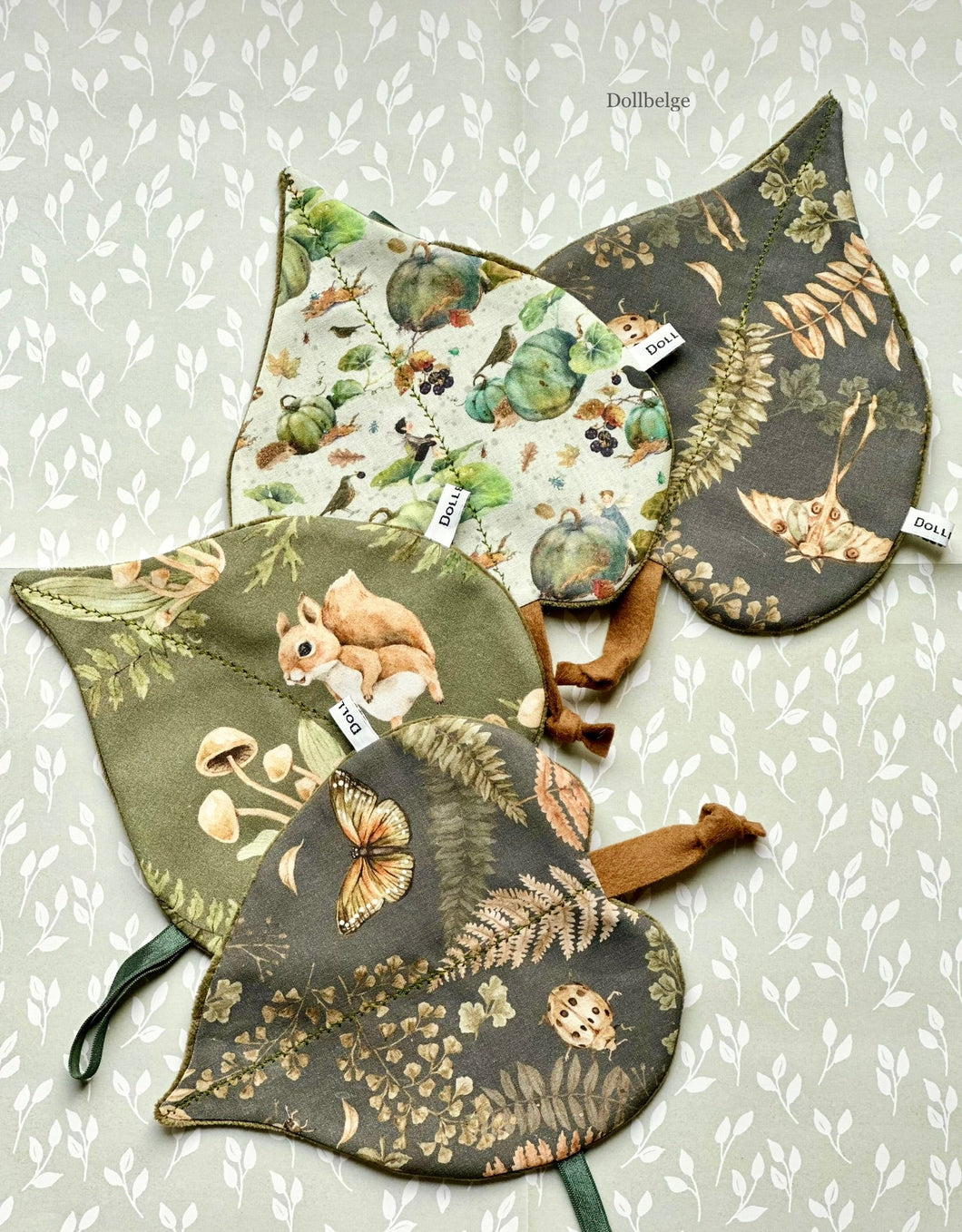 PDF Pattern - Foldable Leaf Blanket