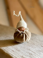 Load image into Gallery viewer, Mini Pumpkin - 8 cm
