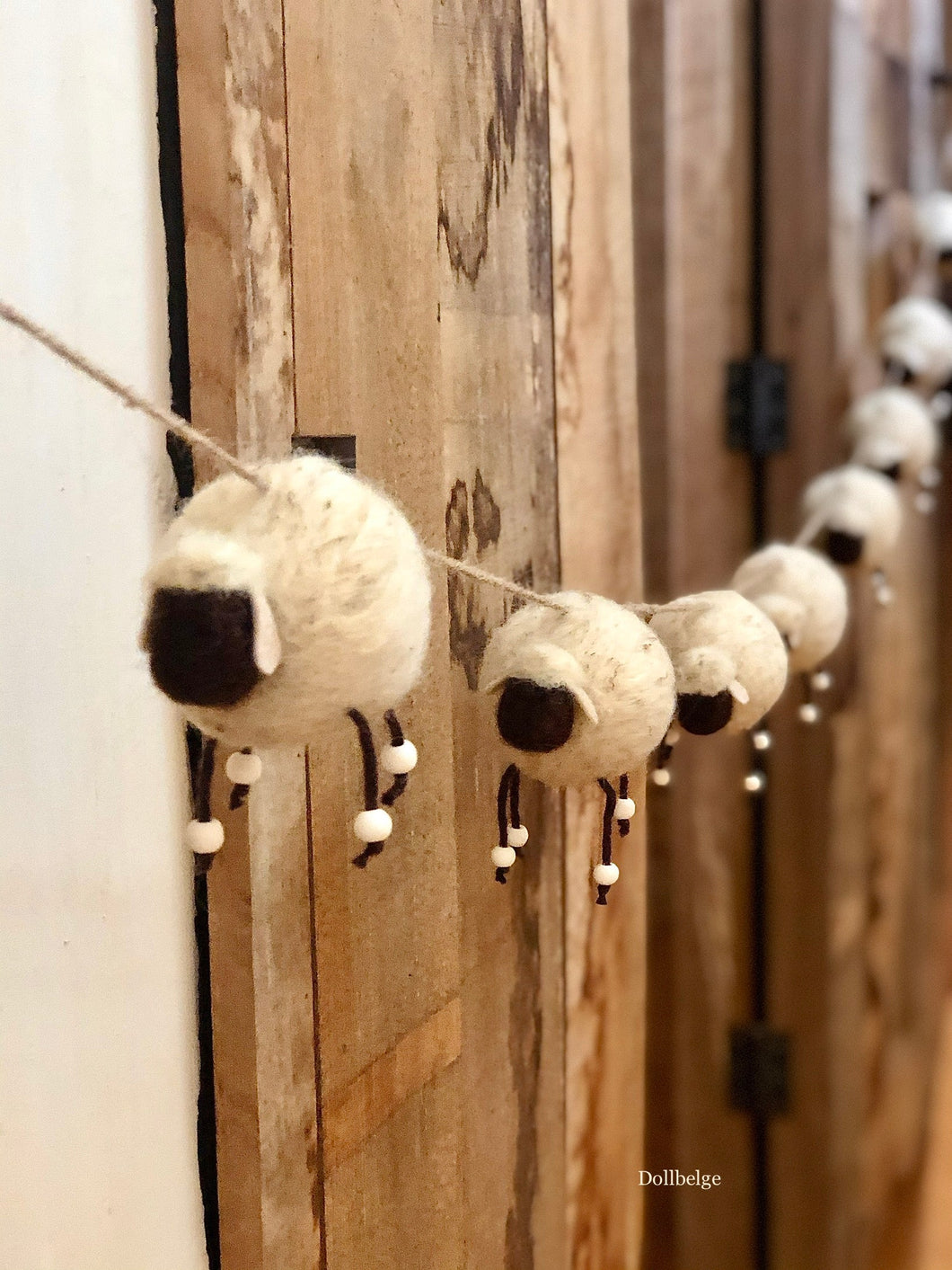 Kit for making Sheep Garland